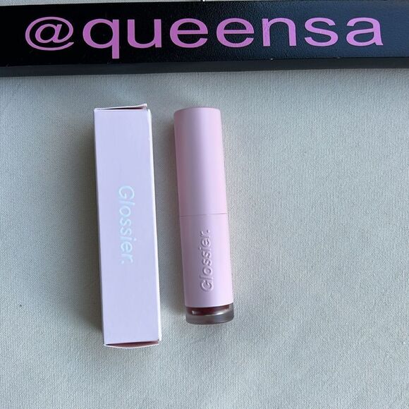 Glossier G Suit Soft Touch Lip Crème in Shift Color Two Pack - Picture 3 of 5